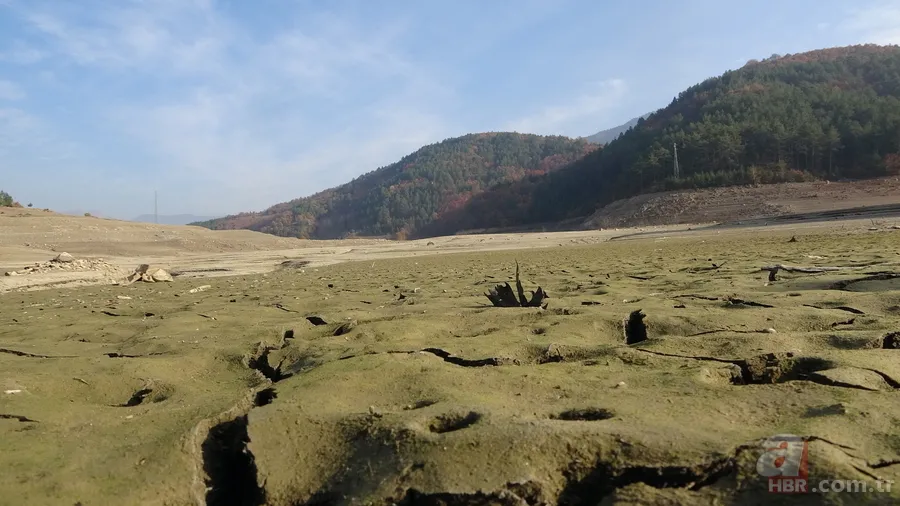 Bursa’da 60 milyon metreküp kapasiteli baraj tamamen kurudu! Sadece 50 günlük su kaldı 7