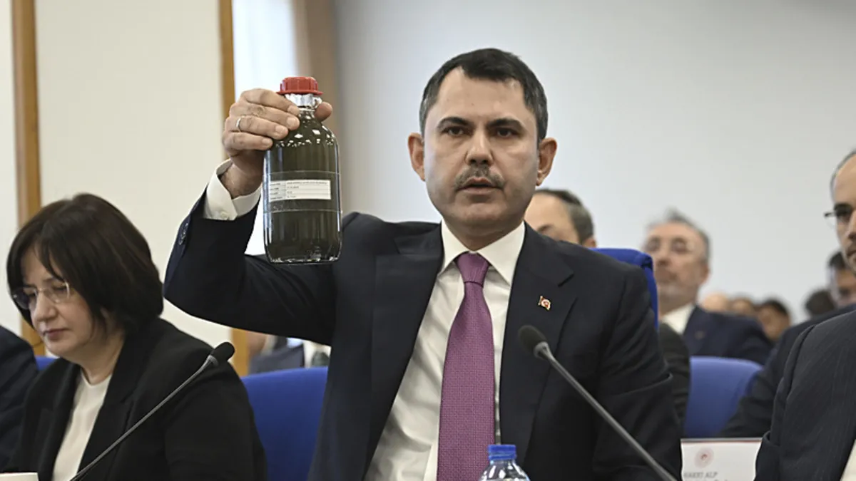 İzmir Körfezi'ni kurtarma seferberliği! Bakanlıktan proje hazırlığı