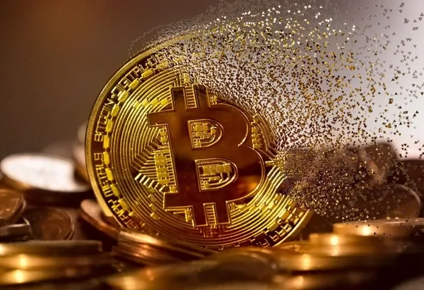 Bitcoin 56 bin dolara geriledi altlar sağlam durdu
