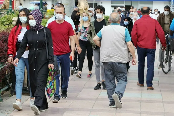 Son dakika: Maske yasağı bitti mi? 1 Temmuz’dan sonra sokakta maske takma zorunluluğu kalkacak mı? Kabine kararları...