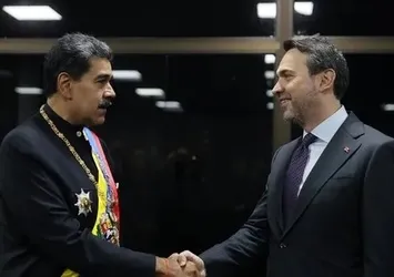 Enerji zirvesi! Bakan Bayraktar Venezuela Devlet Başkanı Maduro ile görüştü