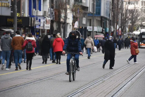 1616767117014.jpg Türk mutasyonu var mı? Uzman isim uyardı: Üçüncü salgın kapıda! - 4