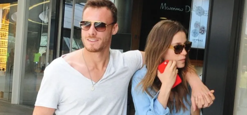 Serenay Sarıkaya ile Kerem Bürsin tacize uğradı