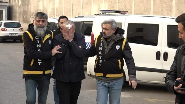 bursada-bir-kadin-evinde-katledilmis-halde-bulundu-katil-kocasi-cikti-1668406673662.jpg Bursa’da bir kadın evinde katledilmiş halde bulundu! Katil kocası çıktı - 3