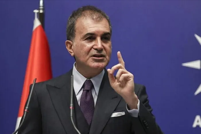Son dakika: AK Parti Sözcüsü Ömer Çelik'ten Türkiye'yi hedef alan Macron’a sert tepki: Çizgiyi aştı! - 1