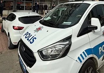 Antalya'da polis memuru evinde ölü bulundu
