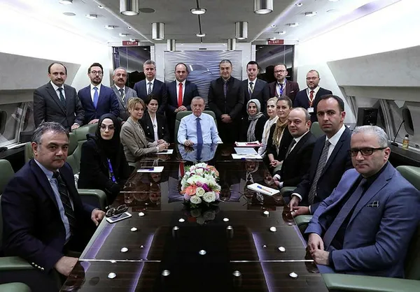 Son dakika: Başkan Erdoğan'dan 10 büyükelçi açıklaması! Azerbaycan dönüşü kritik açıklama - 1