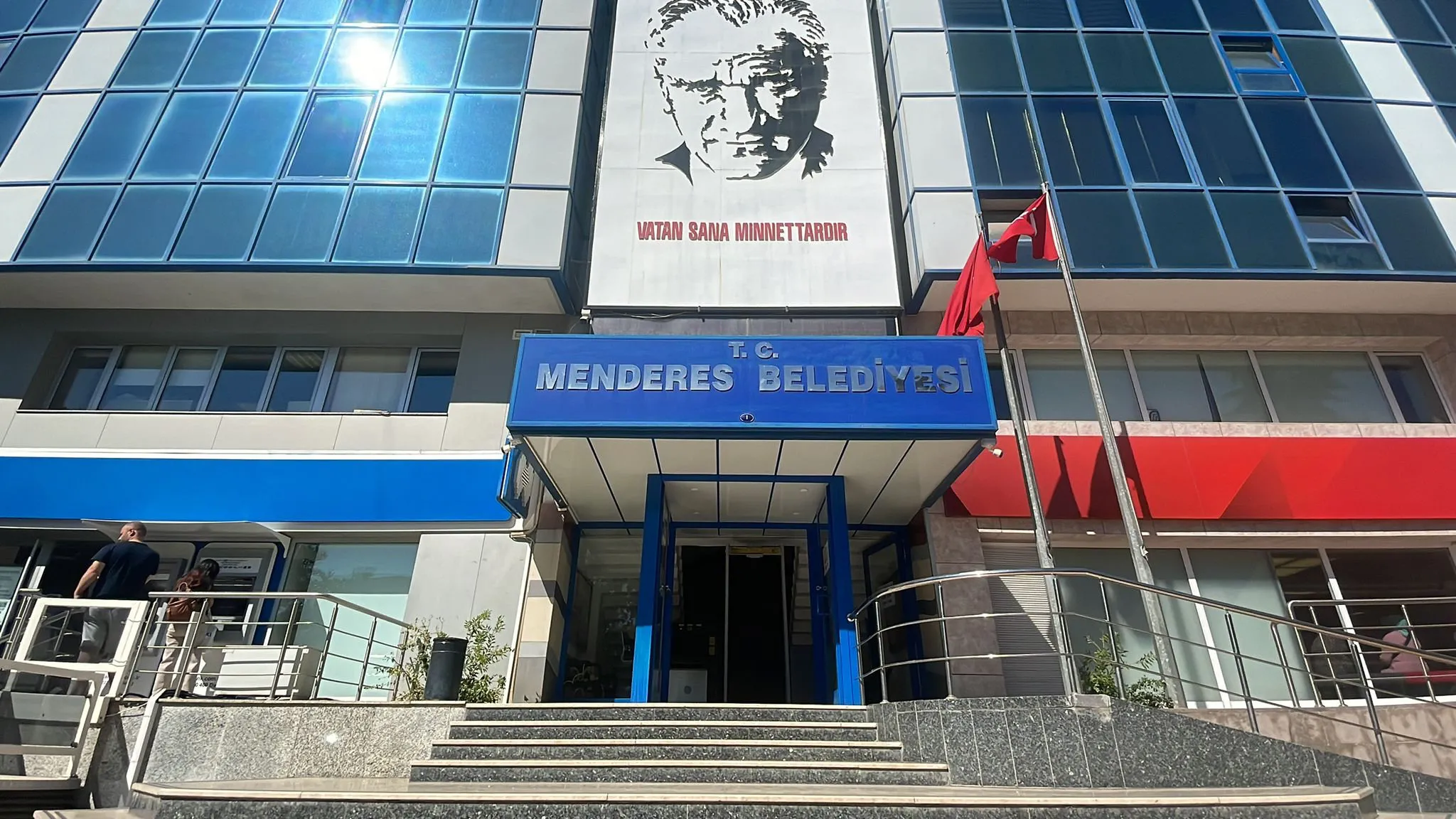 Menderes Belediyesi Başkanvekiliğini Cumhur İttifakı kazandı