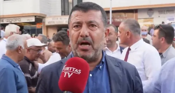 yalovada-kilicdaroglunun-yuzunu-dusuren-pankart-1660767240249.jpg Yalova'da Kılıçdaroğlu'nun yüzünü düşüren pankart - 8