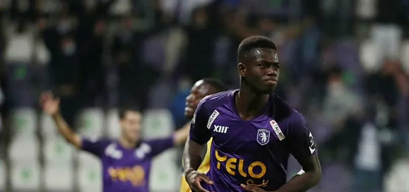 Galatasaray için bomba iddia: Coulibaly Aslan olabilir