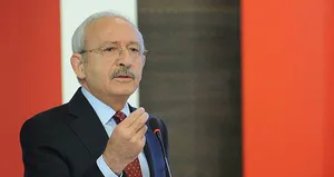 CHP’nin skandalına tepkiler büyüyor: 1.5 dakika mülakat mı olur?