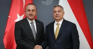 Bakan Çavuşoğlu önemli temaslar için Macaristan’da