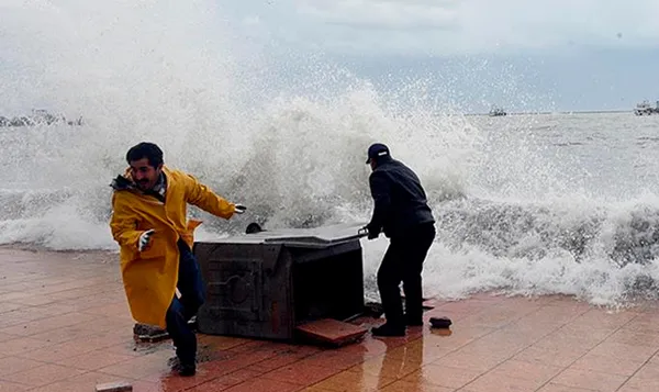 İstanbul için kuvvetli fırtına ve sağanak uyarısı! Kar yağacak mı? Meteoroloji'den o illere peş peşe uyarı | İşte 5 günlük hava durumu - 3