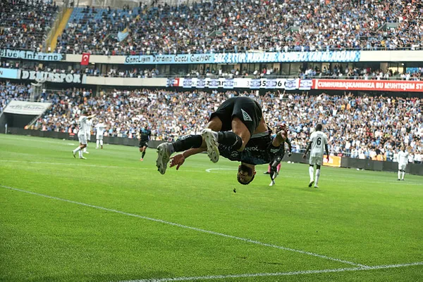 kara-kartal-adanada-dort-kose-adana-demirspor-1-4-besiktas-mac-sonucu-1684693122391.jpg Kara Kartal Adana'da dört köşe! Adana Demirspor 1-4 Beşiktaş (MAÇ SONUCU) - 2