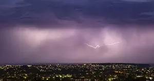 Güney Afrika’da yıldırım düştü: 2 ölü