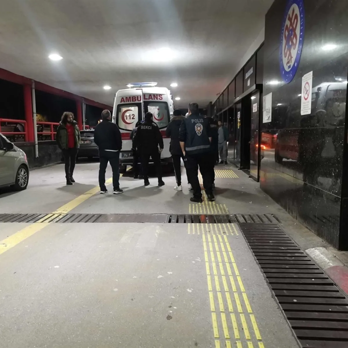 İzmir'de alkollü şahıs bekçilere ateş açtı: 1 yaralı