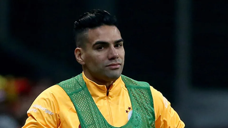 Falcao'dan bir şok daha!