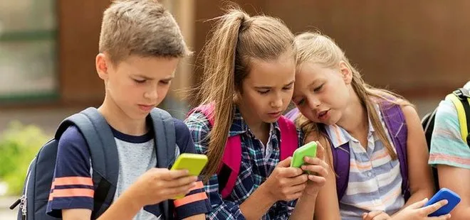 Çin’de çocukların okulda cep telefonu kullanması yasaklandı