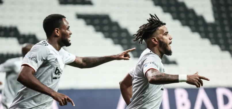 Son dakika | Galatasaray'dan Beşiktaş'a transfer çalımı iddiası! Taraflar el sıkıştı