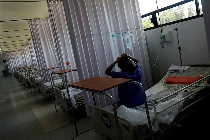 Son Dakika Guney Afrika Cumhuriyeti Nde Koronavirus Vaka Sayisi Aciklandi