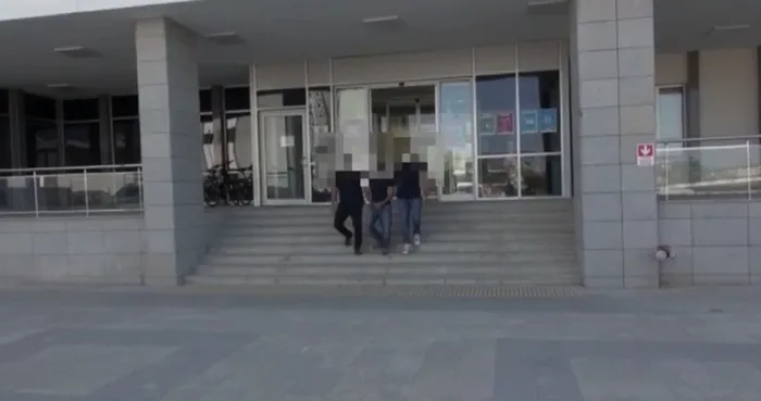 Son dakika: Şırnak'ta 7 yıl önce banka aracını soyan PKK'lı terörist eylem için geldiği Van'da yakalandı - 4