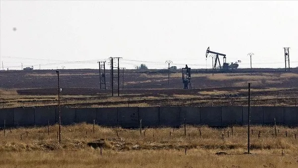 1624909862002.jpg ABD'nin kontrolündeki alana füze saldırısı! Petrol sahalarının bulunduğu bölgede gerginlik - 3
