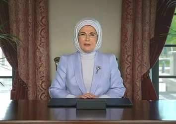 Emine Erdoğan’ın atık toplama şirketi kuracağıyla ilgili yalan habere Sputnik'ten özür! Halk TV hala sessiz