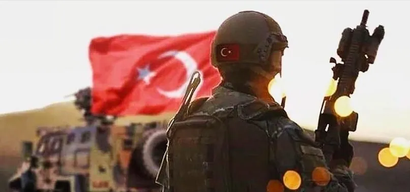 Hilal tamam sıra yıldızda