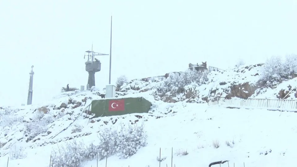 7 üs bölgesi kuruldu! Geçiş yolları ateş altında...