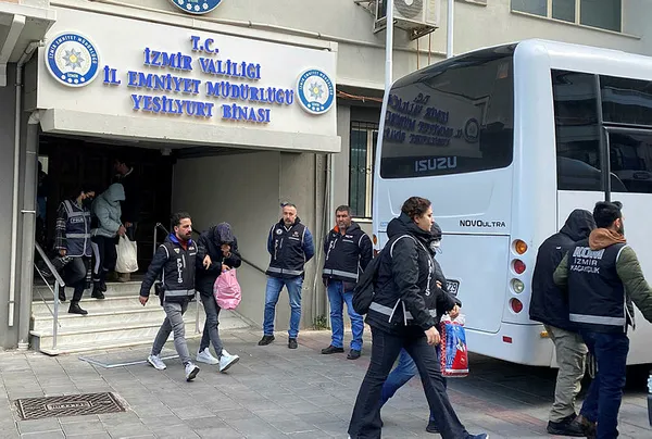 İzmir merkezli 18 ilde 'sahte engelli raporu' operasyonu: 51 şüpheliden 21'i tutuklandı - 5