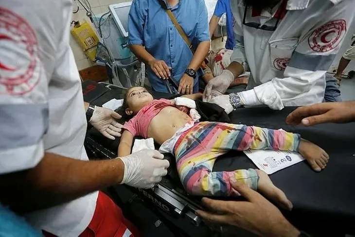 Katil İsrail'in Nusayrat Katliamı sonrası sokaklar ölülerle doldu! Netanyahu'nun talimatıyla 3 kampa birden saldırı