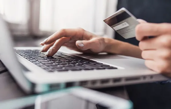 Efsane kazık indirimleri! Önce arttırıp sonra indirdiler | 5 kuruşluk indirimler pes dedirtti