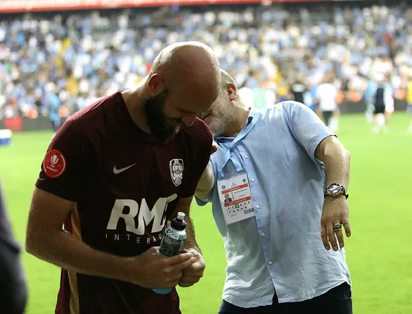 Murat Sancak'tan sahada rakip oyuncuya transfer teklifi - 5