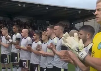 Celtic taraftarından 2.Elizabeth'e büyük protesto! Tribünler nefretini alkışlarla kustu...
