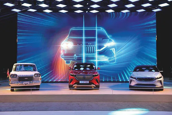 Ulaştırma ve Altyapı Bakanı Adil Karaismailoğlu’nda Togg ve Türksat açıklaması! Yollardaki en önemli bileşen