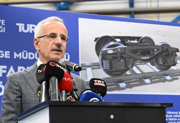 1710345959964.jpg Ulaştırma ve Altyapı Bakanı Uraloğlu'ndan müjde üstüne müjde: Milletimizin hizmetkarıyız | Palavracı İmamoğlu'na net cevap: 129 milyar TL yatırım yaptık - 9