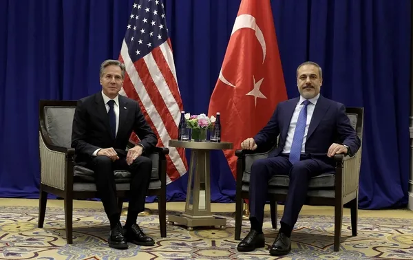 abd-ile-kritik-f-16-temasi-bakan-fidan-abd-disisleri-bakani-blinken-ile-gorustu-isvecin-nato-uyeligi-icin-sart-1703685665349.jpg ABD ile kritik F-16 teması! Bakan Fidan ABD Dışişleri Bakanı Blinken ile görüştü! İsveç'in NATO üyeliği için şart... - 1