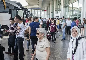 Bayram için otobüs biletleri tükendi
