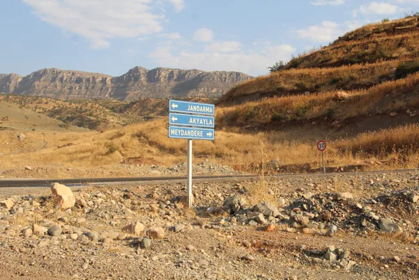 siirtin-o-koyunde-urkutucu-sesler-koy-halkini-korkuttu-sesin-kaynagi-ne-1659255862865.jpg Siirt’in o köyünde ürkütücü sesler köy halkını korkuttu! Sesin kaynağı ne? - 1