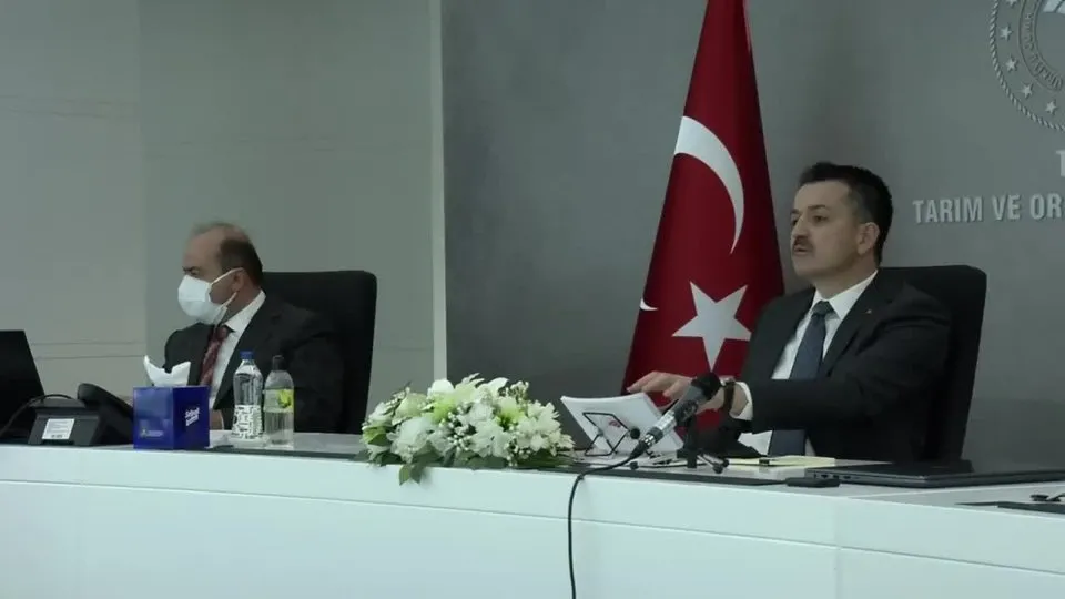 Bakan Pakdemirli bölge ve il müdürlerine talimat verdi: Vatandaşın işini çözeceksiniz