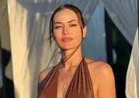 2 çocuk annesi Fayriye Evcen pozlarıyla sosyal medyayı salladı 