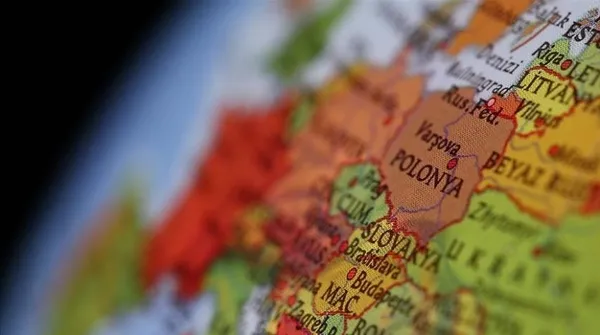 polonyadan-ukraynaya-silah-yardimi-putin-savas-baslatmak-istiyor-1645307050203.jpg Polonya'dan Ukrayna'ya silah yardımı! Putin savaş başlatmak istiyor - 1