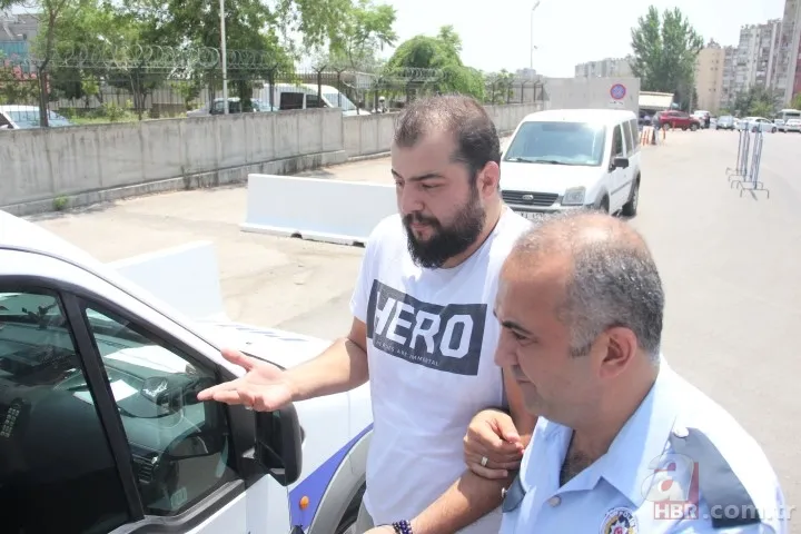 'Hero' yazılı tişörtle sınava girdi, gözaltına alındı 3