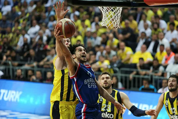 Fenerbahçe Beko Anadolu Efes'e "dur" dedi - 4