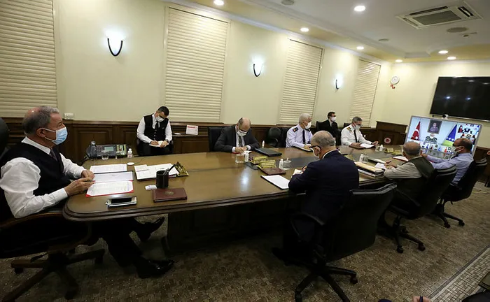 Son dakika: Bakan Akar’dan TSK’ya hakaret eden CHP’li Ali Mahir Başarır’a çok sert tepki: Gereğini yapacağız!