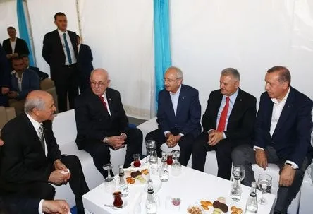 Yenikapı'da liderlerin çok konuşulan o fotoğrafının ayrıntıları - 1