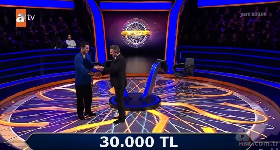 Ünlü oyuncuya benzerliğiyle Milyoner’e damga vurdu! Baraj sorusunda büyük heyecan yaşadı 11