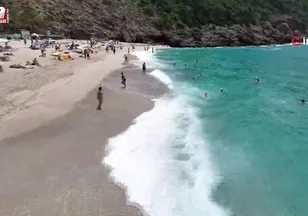 Alanya sahillerinde bayram yoğunluğu