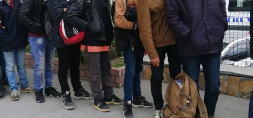 Edirne'de polisin "dur" ihtarına uymayan araçta 6 düzensiz göçmen yakalandı