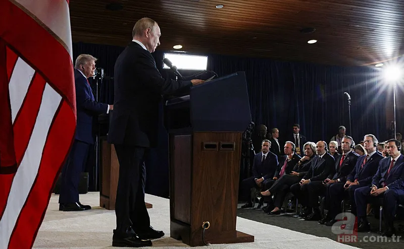 Trump-Putin zirvesinin gizli belgeleri otel yazıcısında unutuldu! Sürpriz hediye ortaya çıktı 2